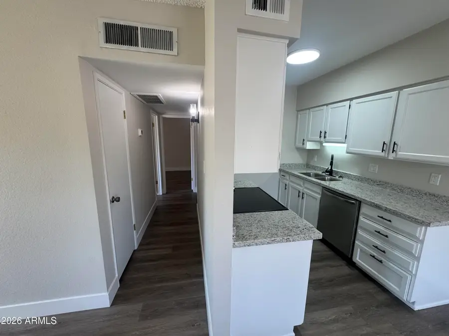 555 N May Street #29, Mesa, AZ 85201 - Image #3