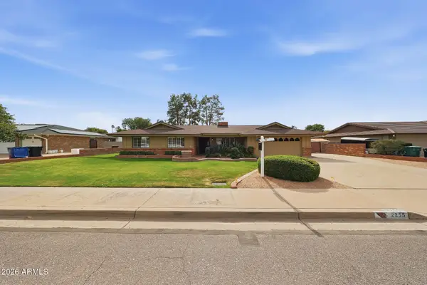 2255 E Jacaranda Street, Mesa, AZ 85213