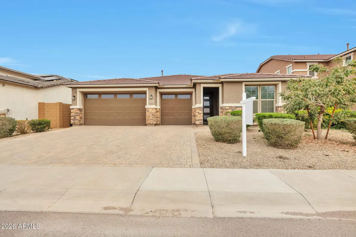 7526 W Jones Avenue, Phoenix, AZ 85043 - #1