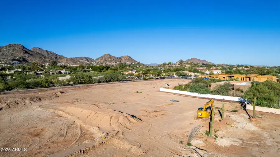 3627 E Bethany Home Road #2, Paradise Valley, AZ 85253 - #2