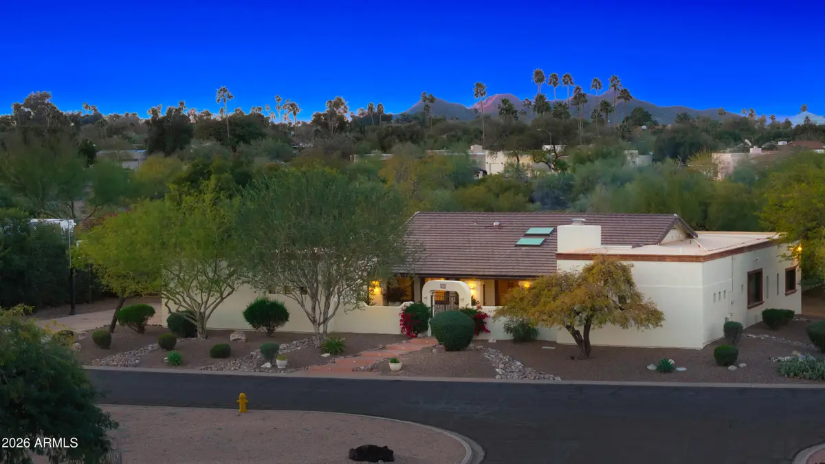 4634 E Mountain View Road, Phoenix, AZ 85028 - #1