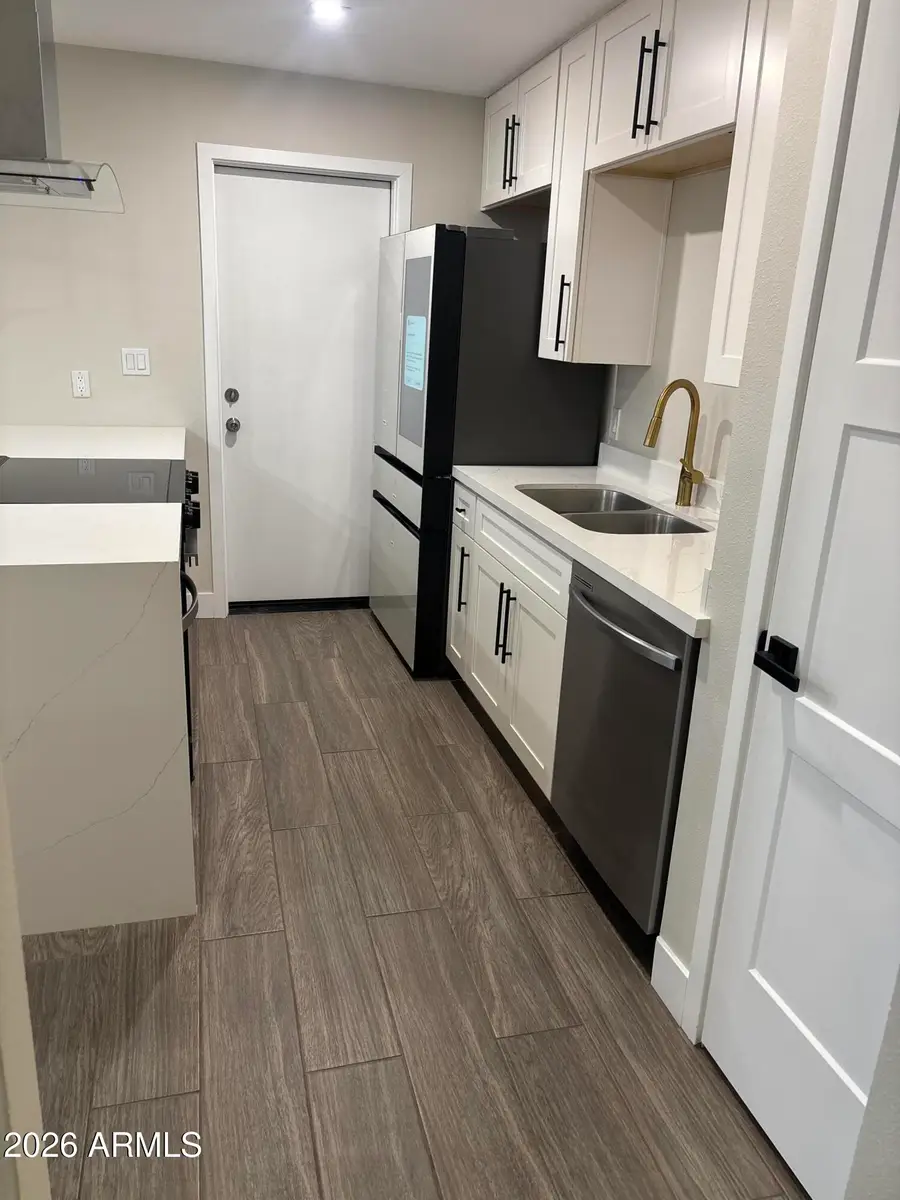 1320 S Pomeroy --, Mesa, AZ 85210 - #3