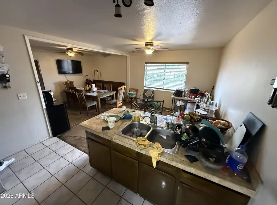 408 E Garnet Avenue, Mesa, AZ 85204 - Image #3