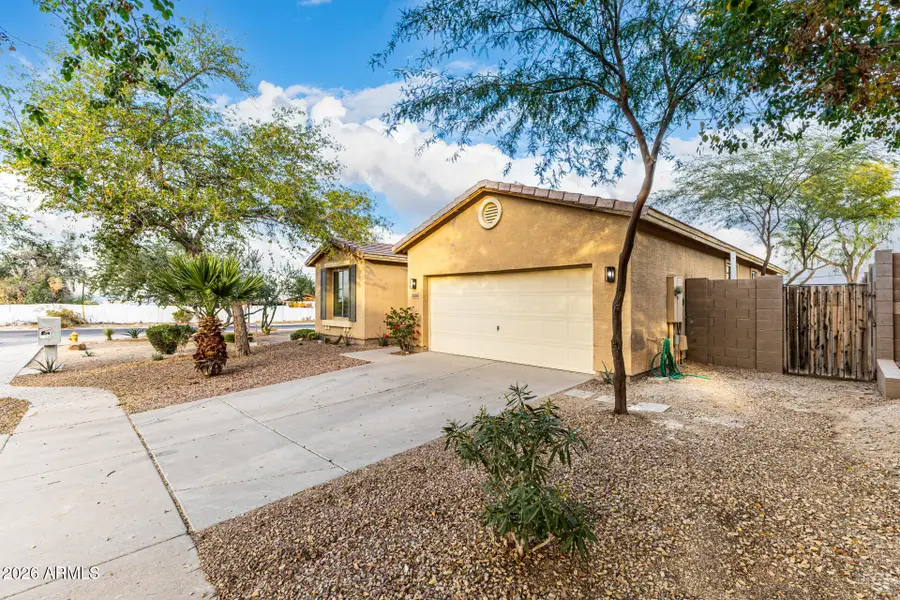 8205 S 23rd Place, Phoenix, AZ 85042 - #3