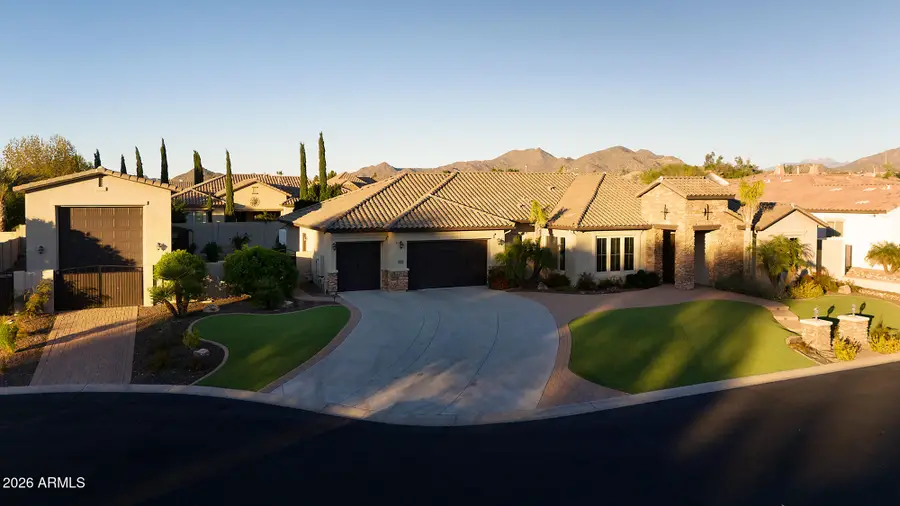7052 E Ivyglen Circle, Mesa, AZ 85207 - Image #2