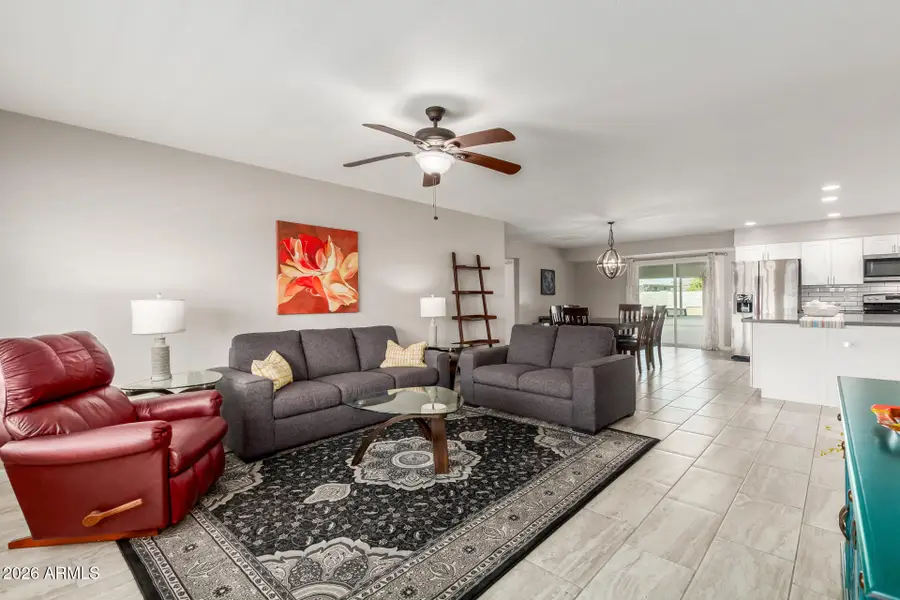 9822 W Pebble Beach Drive, Sun City, AZ 85351 - Image #3