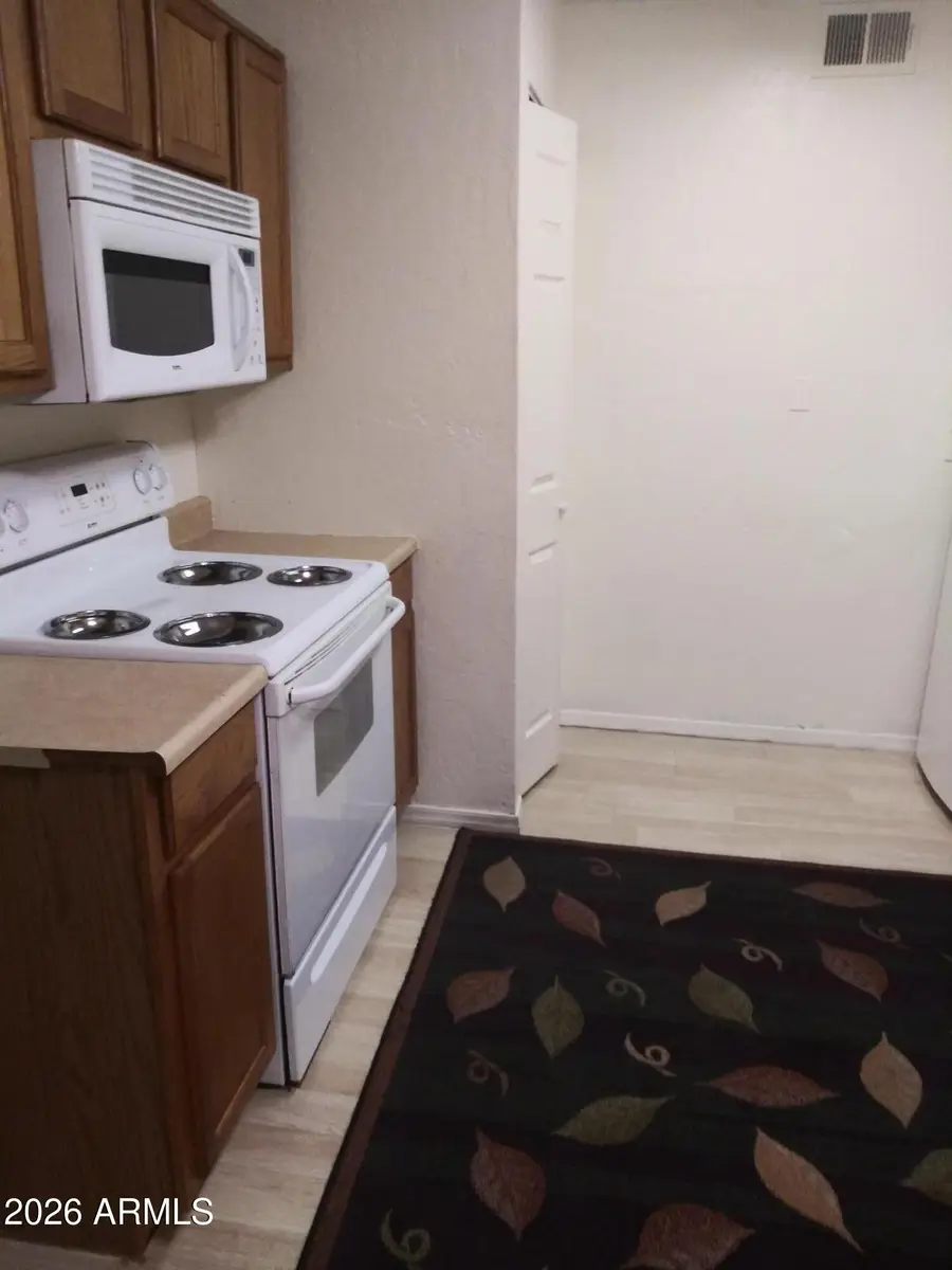 2537 W Georgia Avenue #18, Phoenix, AZ 85017 - Image #2