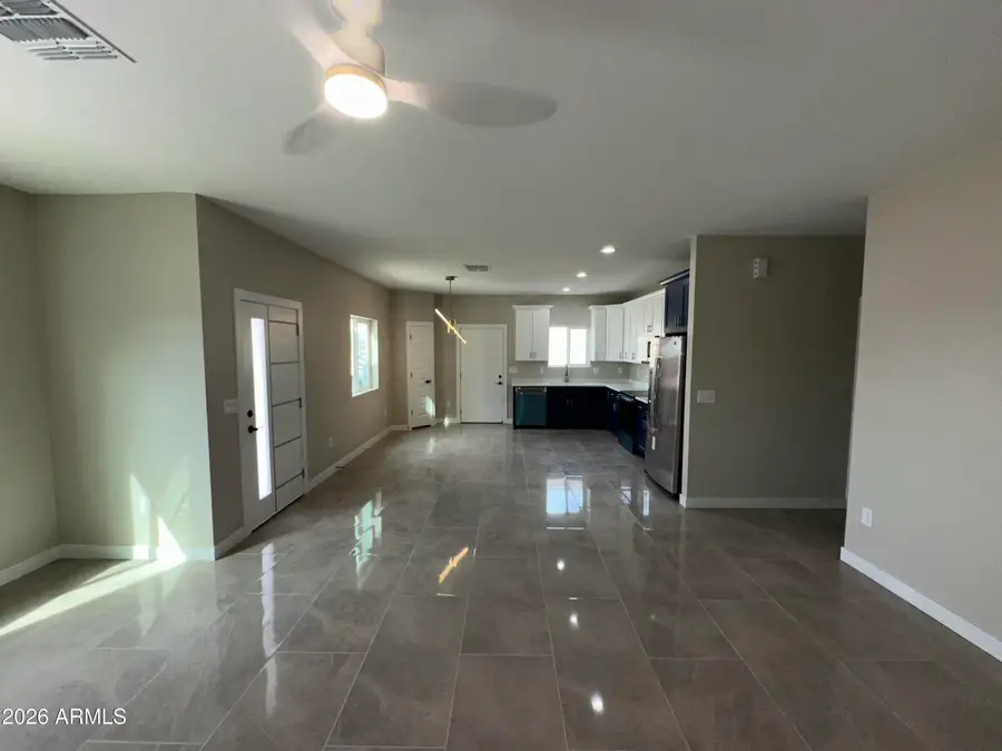 706 N International Avenue E, Douglas, AZ 85607 - #3