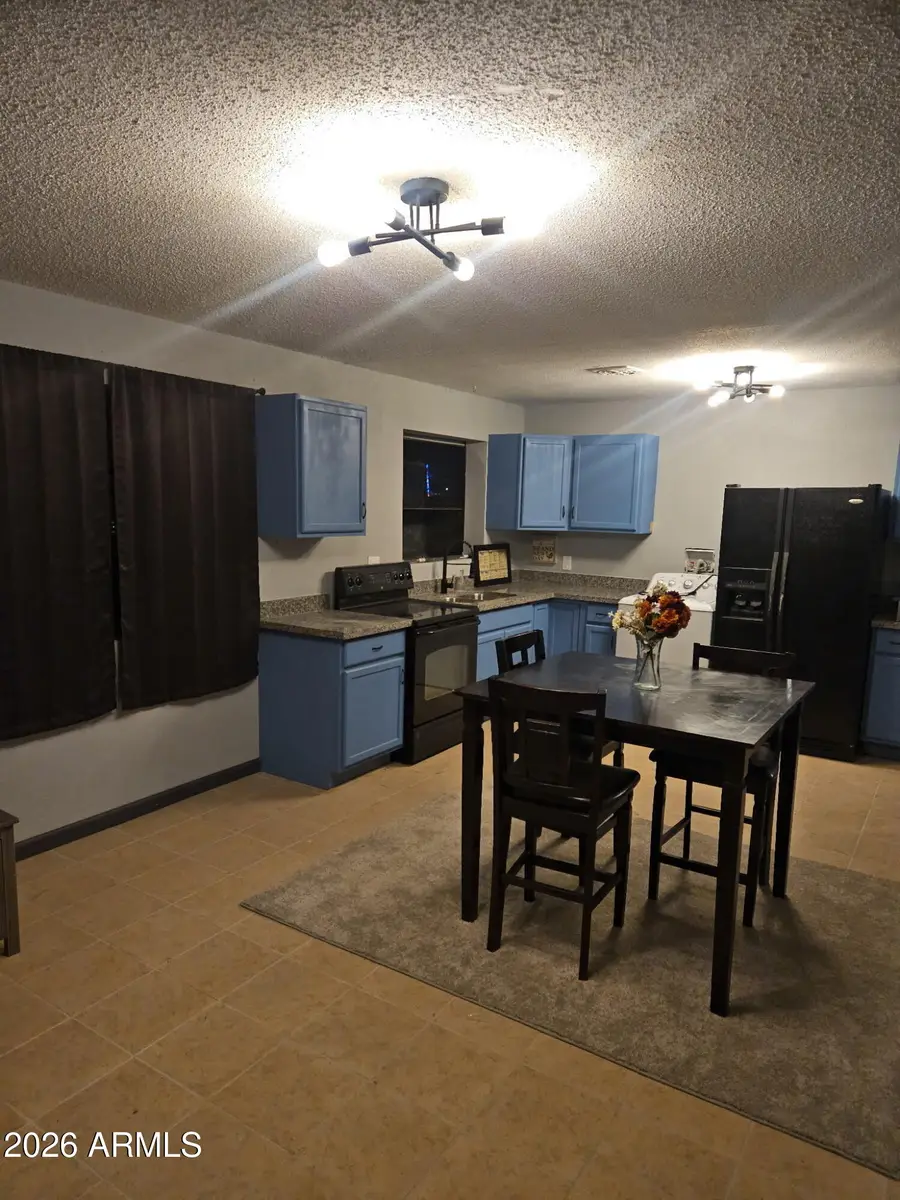 6233 W Monterey Way, Phoenix, AZ 85033 - Image #2