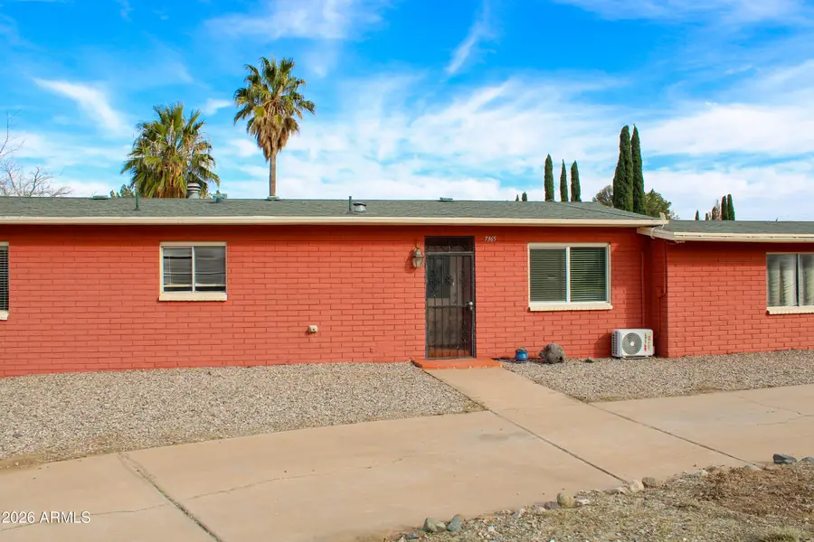 7365 S Sunnyvale Road, Hereford, AZ 85615 - Image #2