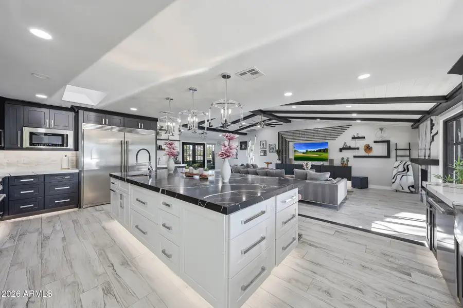 9026 N 67th Street, Paradise Valley, AZ 85253 - #2