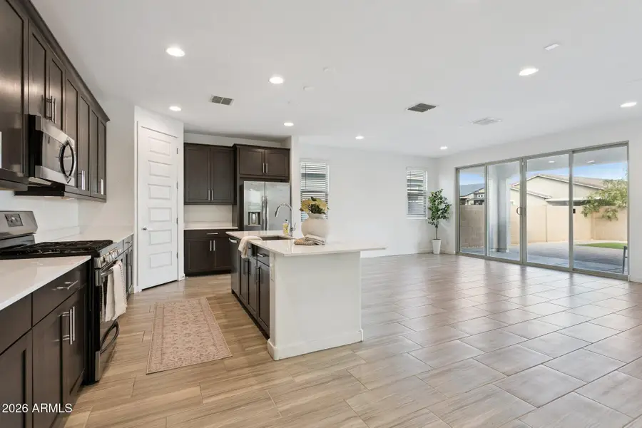 2566 W Huntington Drive, Phoenix, AZ 85041 - Image #2