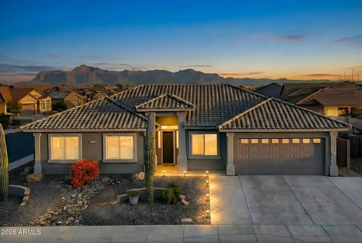 3041 S Lindenwood Circle, Mesa, AZ 85212 - #1