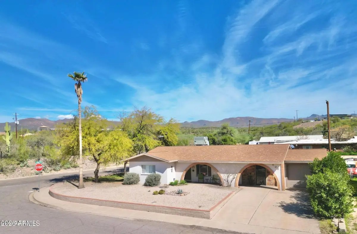 426 W Essex Road, Kearny, AZ 85137 - #1