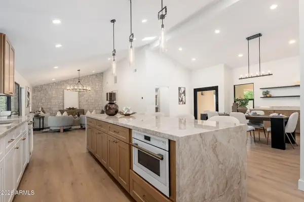 9025 N 83rd Place, Scottsdale, AZ 85258