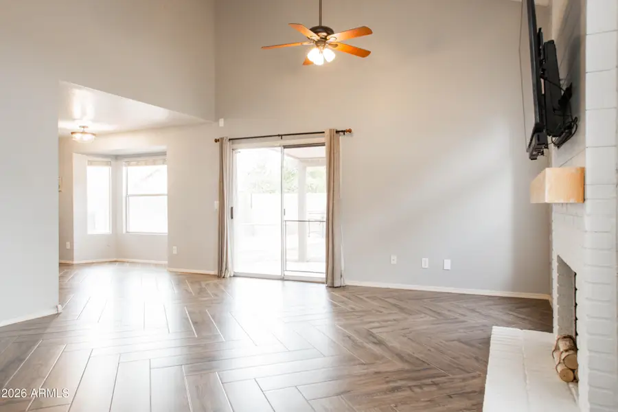 3920 E South Fork Drive, Phoenix, AZ 85044 - #3