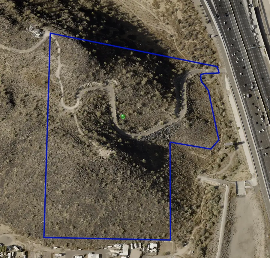 22643 N Black Canyon Highway, Phoenix, AZ 85027 - #2