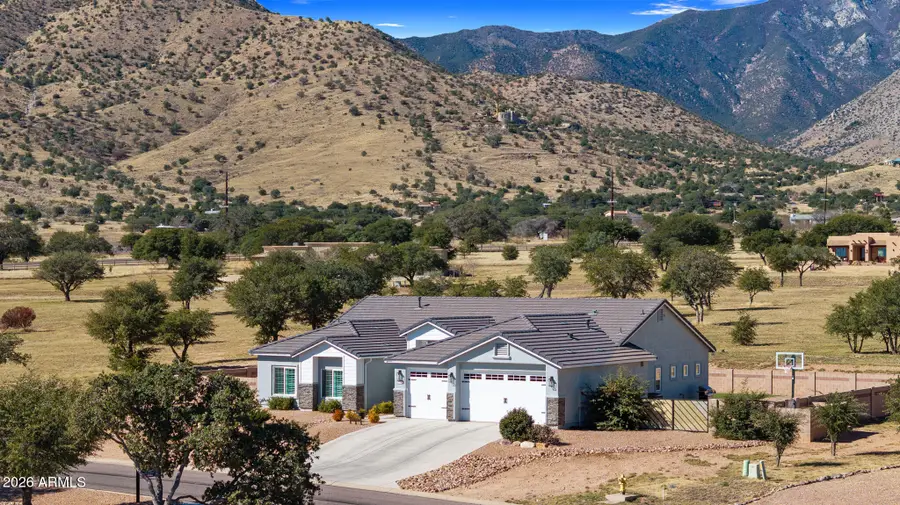 6450 E Saddlehorn Circle, Hereford, AZ 85615 - #2