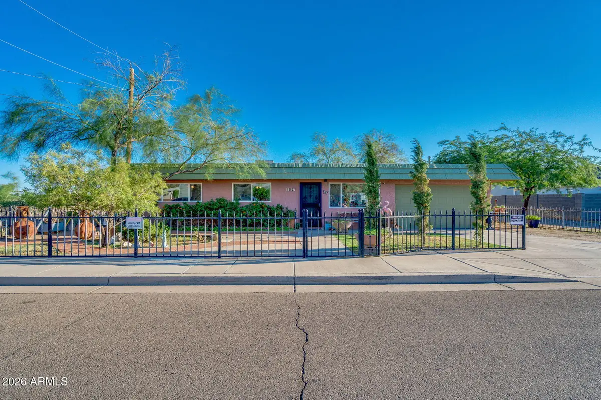 2827 W Foothill Drive, Phoenix, AZ 85027 - #1