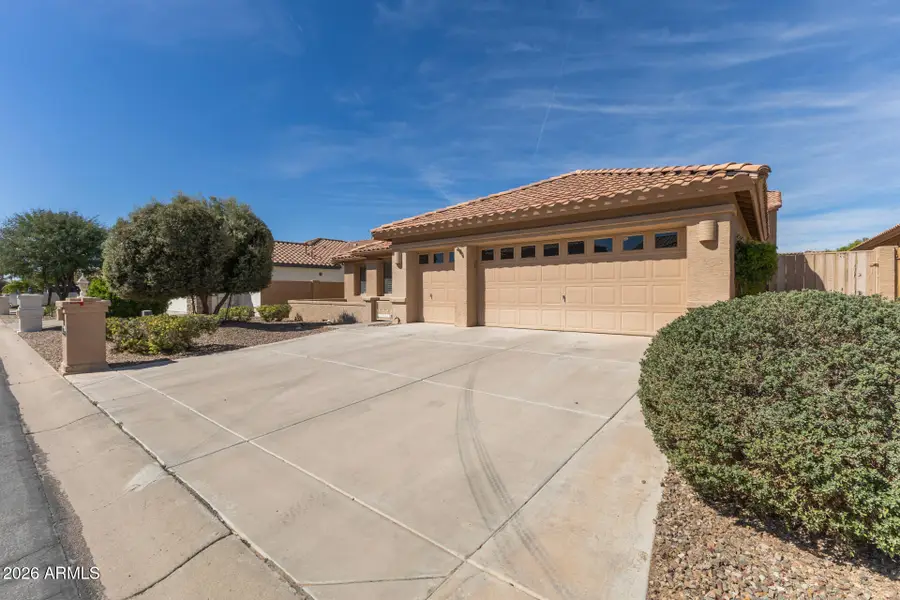 24218 S Desert Vale Drive, Sun Lakes, AZ 85248 - #2