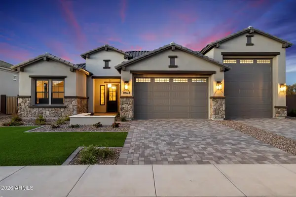 7394 W Lisbon Lane, Peoria, AZ 85381