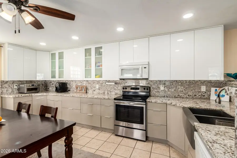 2 E Muriel Drive, Phoenix, AZ 85022 - #2