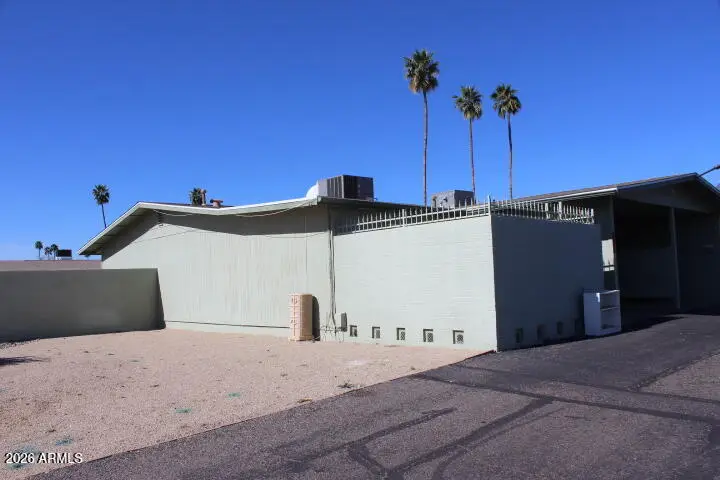 10846 W Santa Fe Drive, Sun City, AZ 85351 - #3