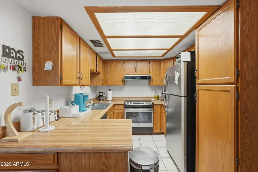 1382 N Tamarisk Drive, Chandler, AZ 85224 - #3