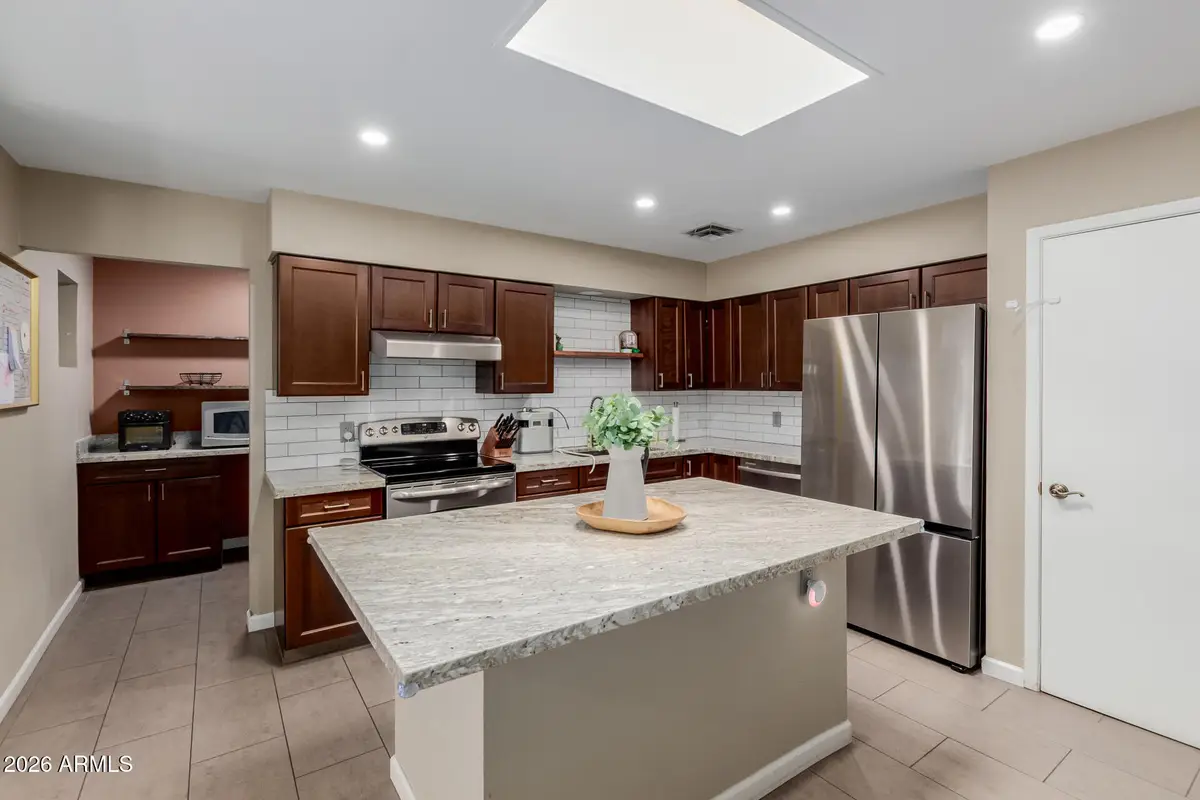 1041 E Garnet Avenue, Mesa, AZ 85204 - #1