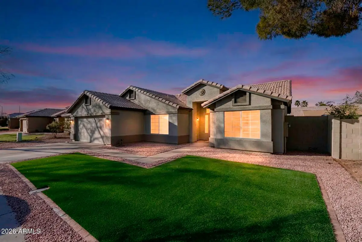 824 S Evergreen Street, Chandler, AZ 85225 - #1