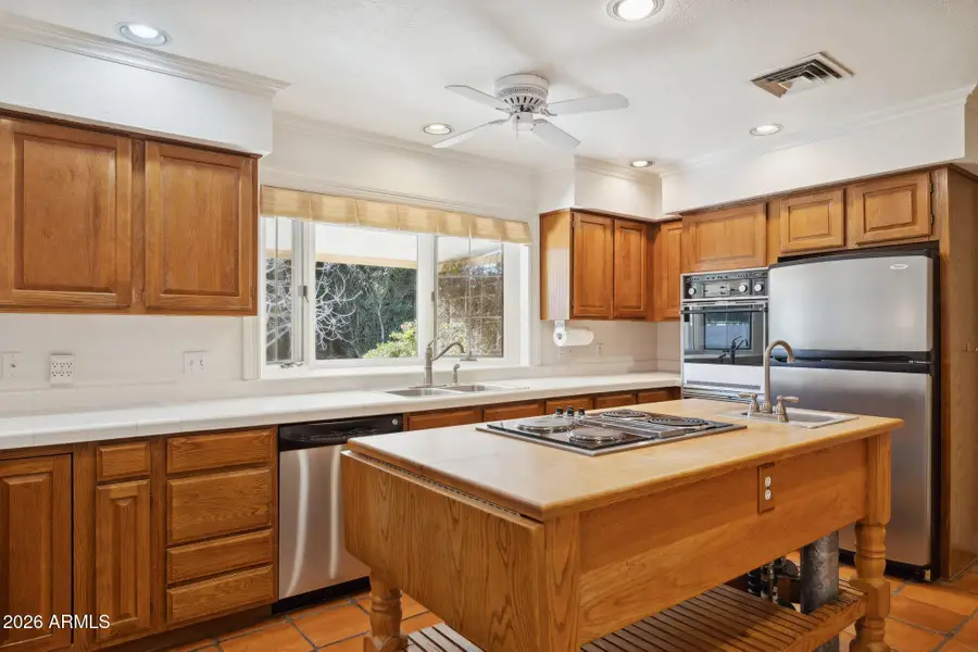 8111 E Monterey Way, Scottsdale, AZ 85251 - #3