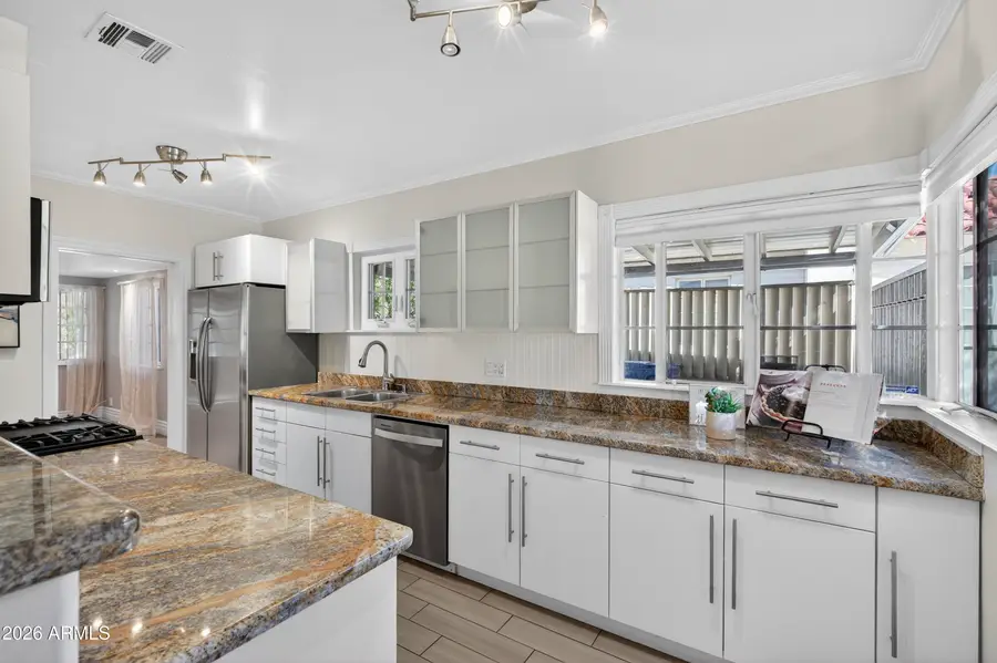 1526 W Wilshire Drive, Phoenix, AZ 85007 - #2