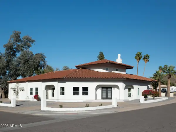 15215 N 7th Place, Phoenix, AZ 85022