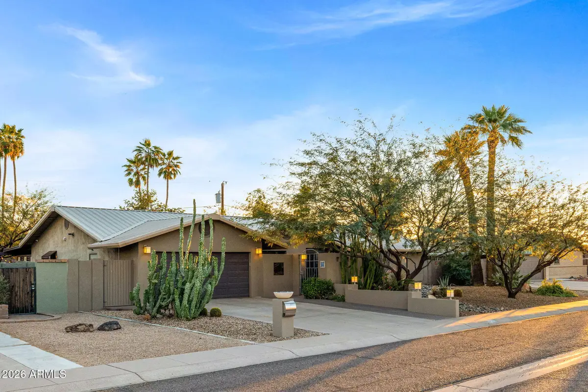 717 E Royal Palm Road, Phoenix, AZ 85020 - #1