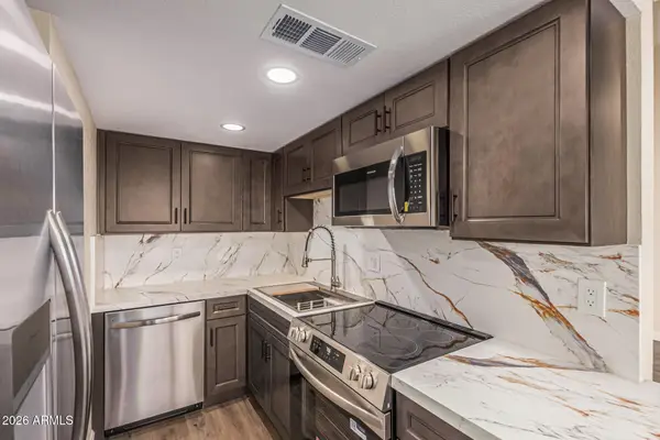 8888 N 47th Avenue #240, Glendale, AZ 85302