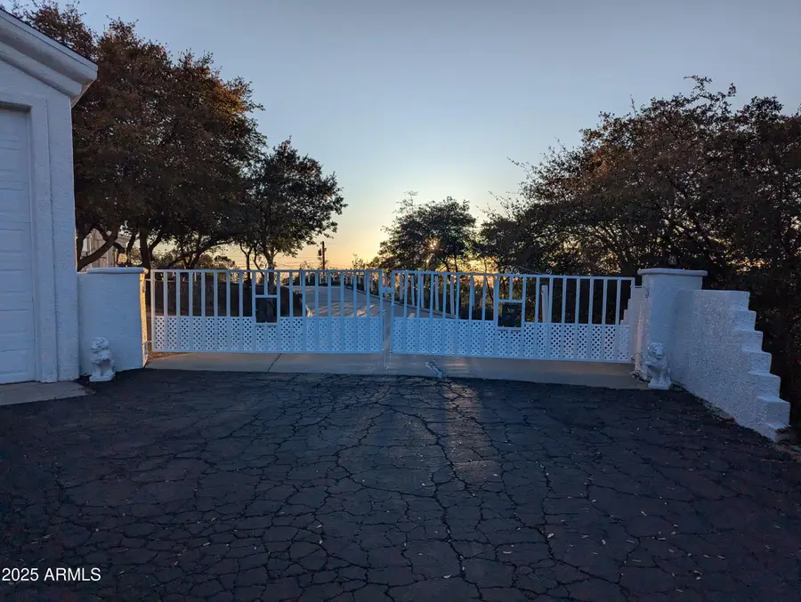 568 N Las Flores Drive, Oracle, AZ 85623 - #2