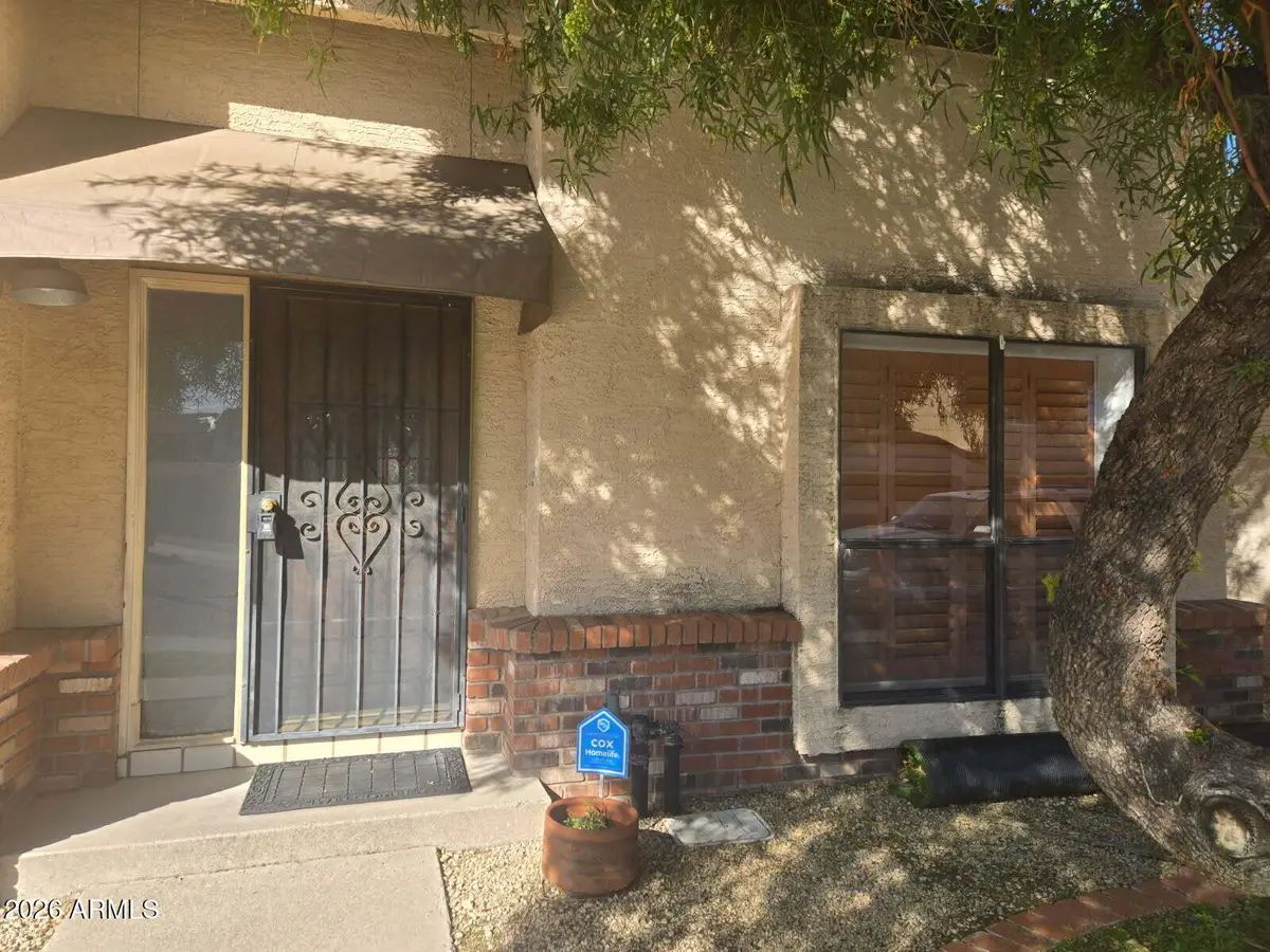 2518 E Shaw Butte Drive, Phoenix, AZ 85028 - #1