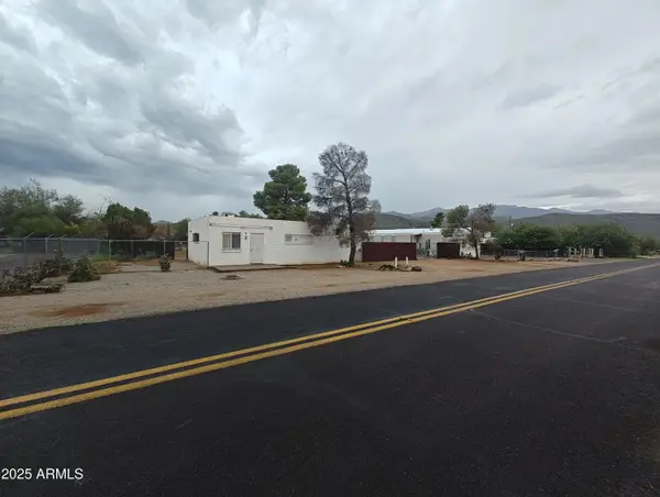 34440 S Ann Black Street, Black Canyon City, AZ 85324