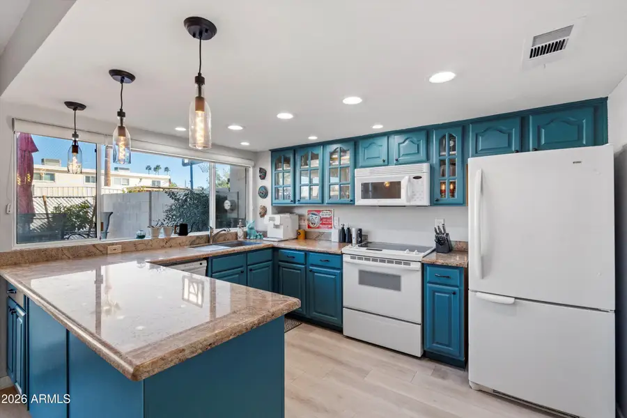 8206 E Chaparral Road, Scottsdale, AZ 85250 - #3