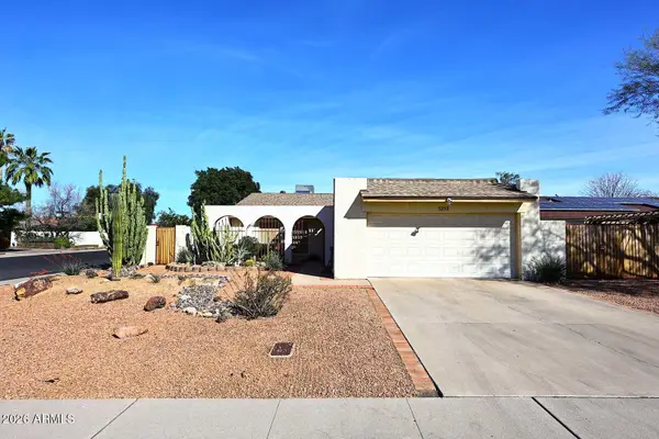 5252 W Purdue Avenue W, Glendale, AZ 85302