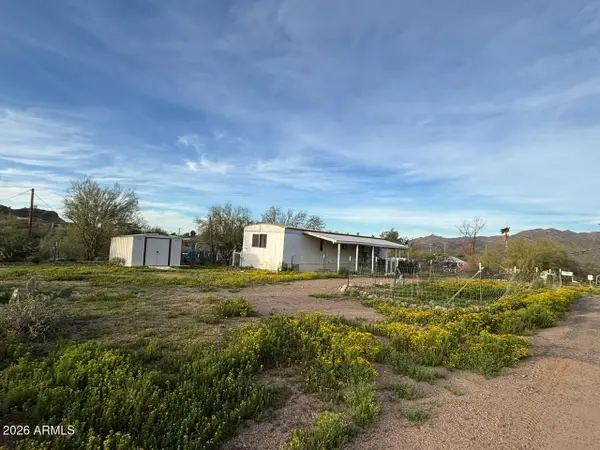 19825 E Ironwood Road, Black Canyon City, AZ 85324