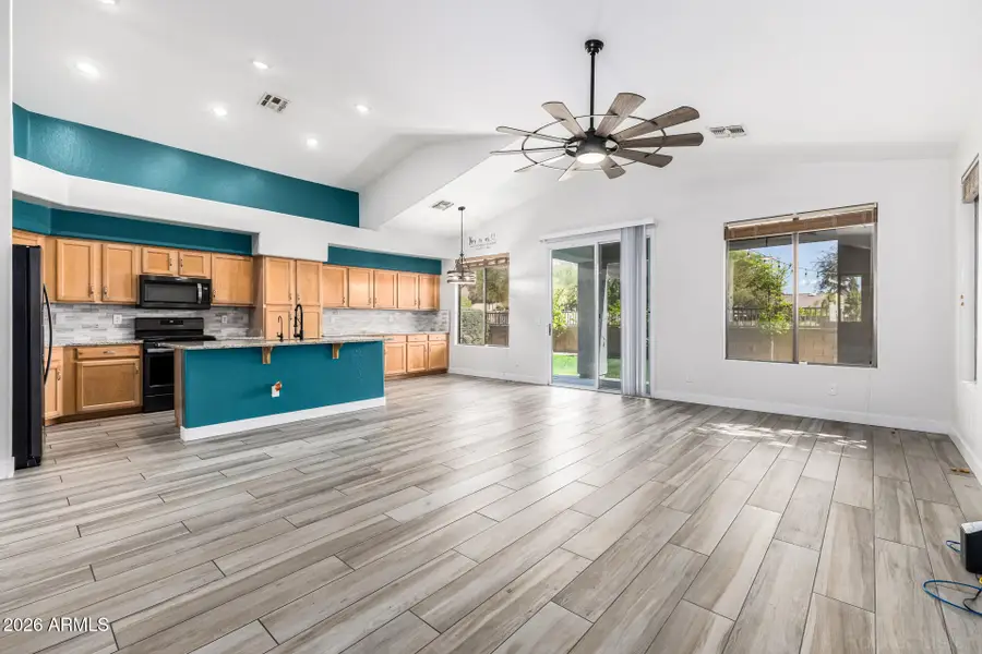 6527 W Tether Trail, Phoenix, AZ 85083 - #3