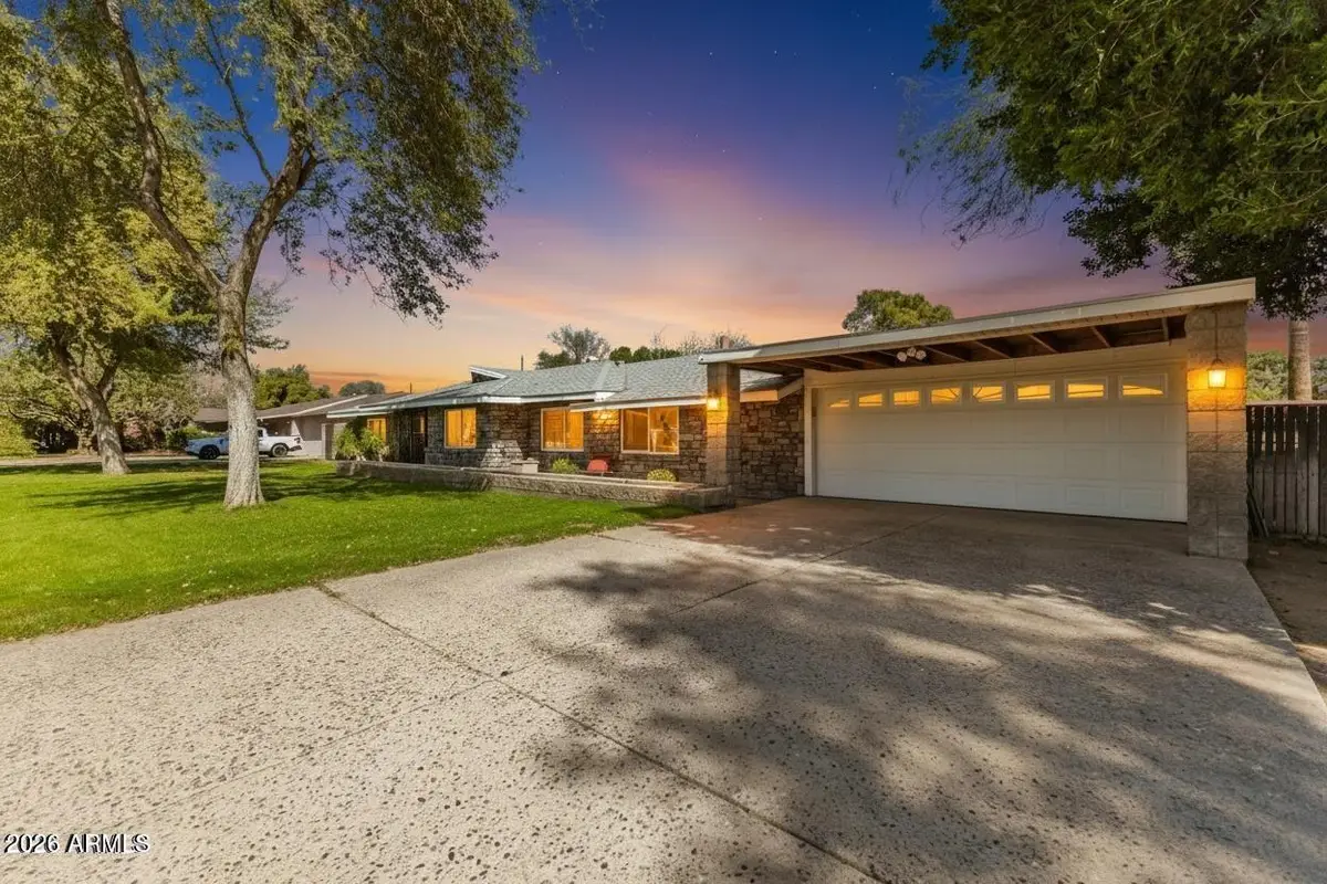 8115 N 11th Avenue, Phoenix, AZ 85021 - #1