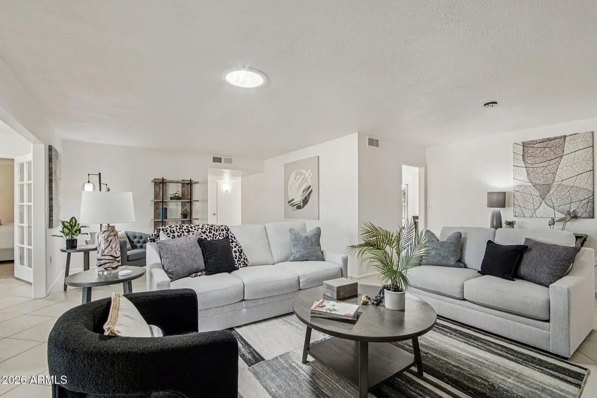 10418 W Prairie Hills Circle, Sun City, AZ 85351 - #1