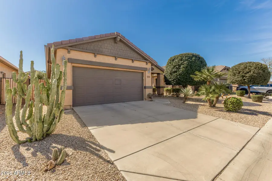 231 W Ironhorse Lane, San Tan Valley, AZ 85143 - #3