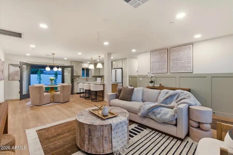 8520 E Highland Avenue, Scottsdale, AZ 85251 - #2