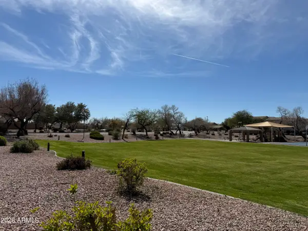 1045 E Nardini Street, San Tan Valley, AZ 85140