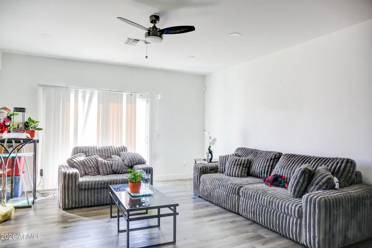 909 S 4th Avenue, Phoenix, AZ 85003 - #1