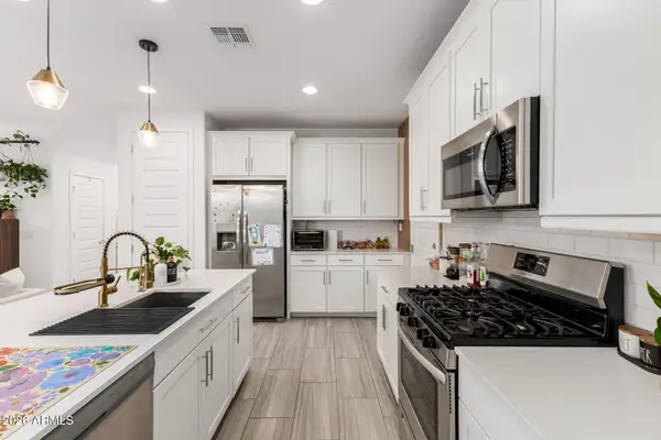 9916 E Texas Avenue, Mesa, AZ 85212