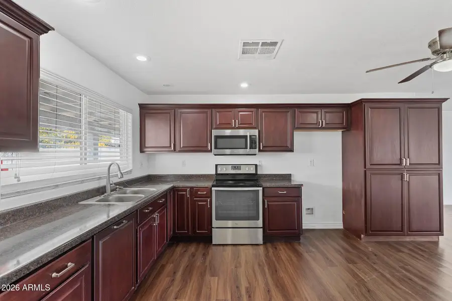 10826 N 72nd Drive, Peoria, AZ 85345 - #2